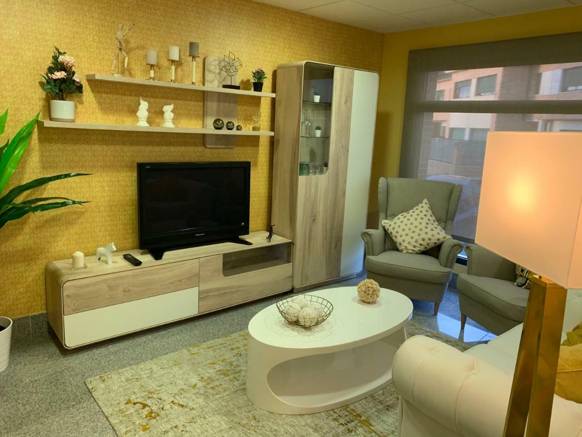 Apartamento CAMPO CARMEN Tordesillas Bagian luar foto